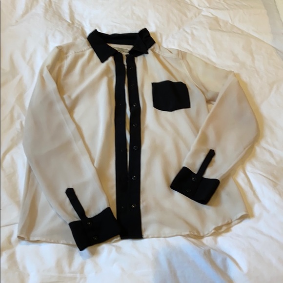 Guess Sheer blouse - Picture 2 of 2